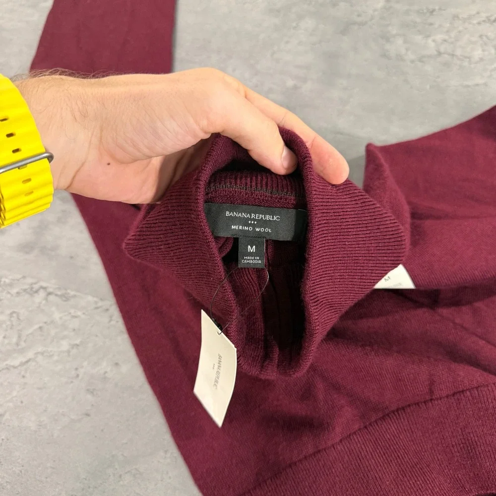 Banana Republic Sweater Mens M Merino Wool Red Wine Burgundy Quarter-Zip NEW $95